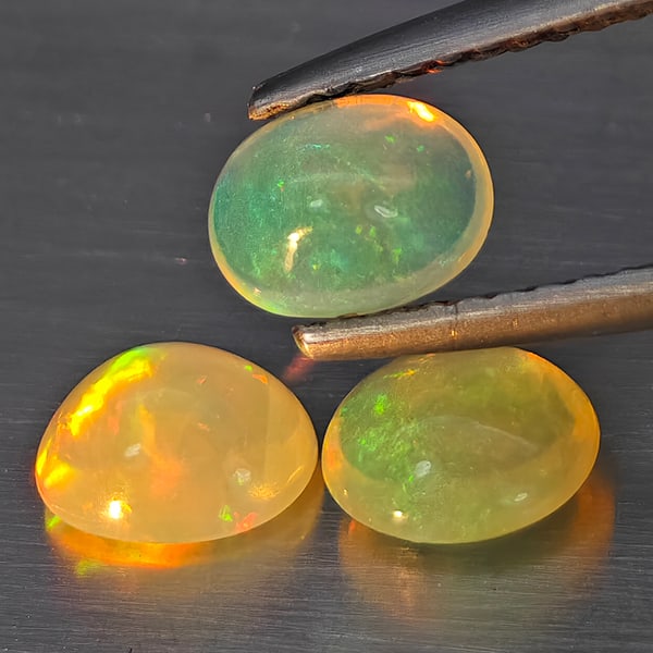 Natural Multi Color Play Of Colour Opal 1.37 Ct. 3 Pcs Oval Cabochon Shape Gemstones From Ethiopia (1 of 3)
