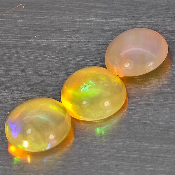 Natural Multi Color Play Of Colour Opal 1.10 Ct. 3 Pcs Round Cabochon Shape 5.5 Mm Gemstones From (1 of 3)