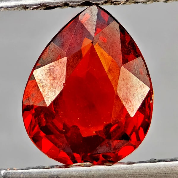Natural Orangish Red Spessartine Garnet 0.79 Ct. Pear Shape 6.5 x 5.2 Mm Gemstones From Namibia (1 of 3)