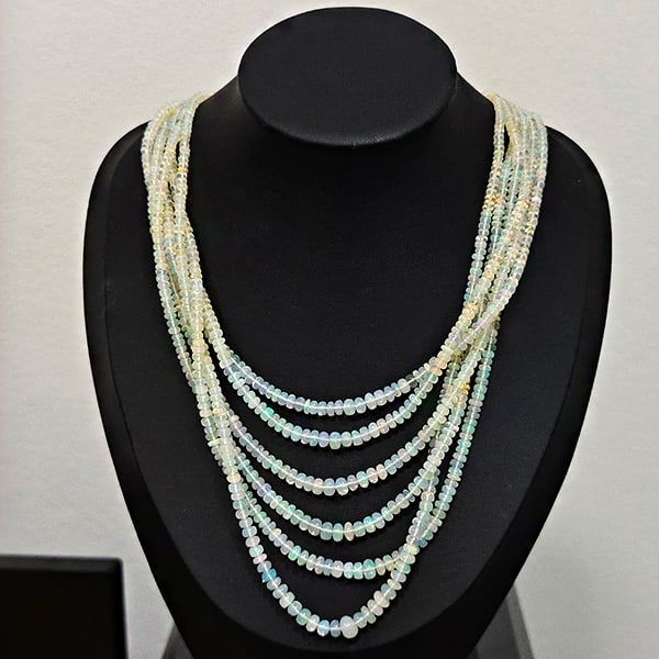 Natural Multi Color Opal 250.80 Ct. Wtih Matal Jewelry Necklace 17 Inch. (1 of 2)