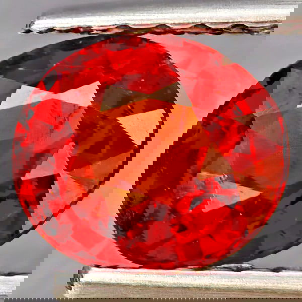 Natural Orangish Red Spessartine Garnet 0.95 Ct. Oval Shape 6.2 x 5.4 Mm Gemstones From Namibia (1 of 3)