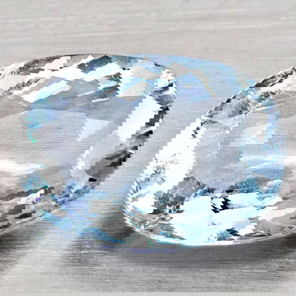 Natural Light Blue Aquamarine 1.76 Ct. Oval Shape 9.4 x 7 Mm Gemstone From Brazil (1 of 3)