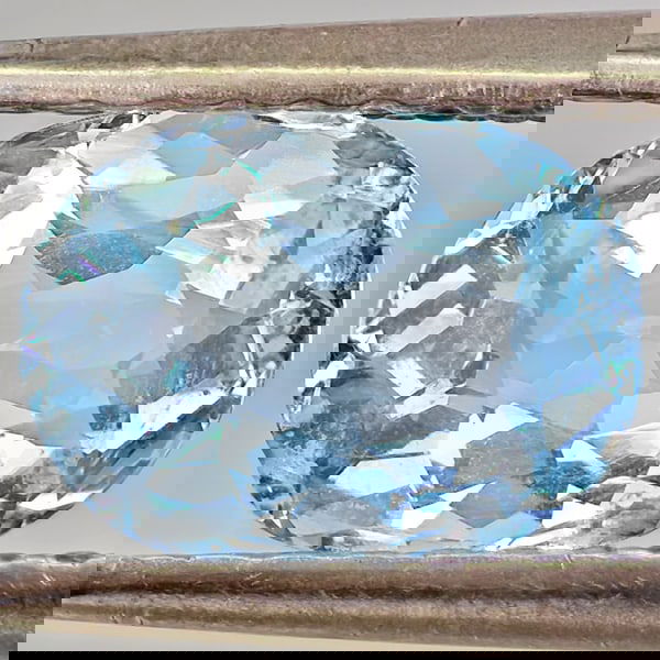 Natural Baby Blue Aquamarine 1.07 Ct. Oval Shape 7.4 x 5.6 Mm Gemstone From Brazil: Product ID: 800812433 Product Name: Natural Gemstones Weight: 1.07 CT. Size: 7.4 x 5.6 x 4.1 MM. Shape: Oval Shape Color: Baby Blue Clarity:SI1 Luster: Good Gems Origin: Brazil Treatment: Unheated Cry