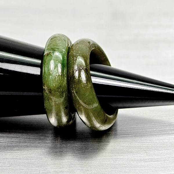 Natural Multi Color Jade 25.75 Ct. 2 Pcs Round Cabochon Rings Size 4.5 Gemstones From Burma: Product ID: 819814750 Product Name: Natural Gemstones Weight: 25.75 CT. Size: 21 x 15 MM. Shape: Round Color: Multi-Color Clarity:Opaque Luster: Good Gems Origin: Burma Treatment: Unheated Crystal