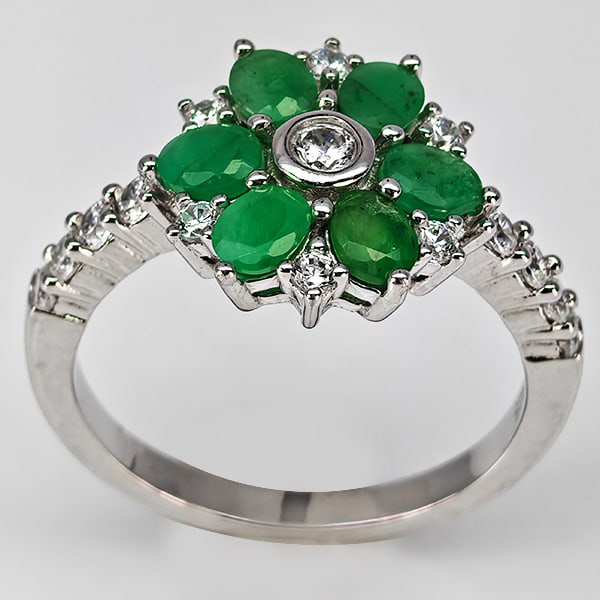 Natural Green Emerald 925 Sterling Silver Ring Jewelry 3.40 Grams Size 8 (1 of 3)