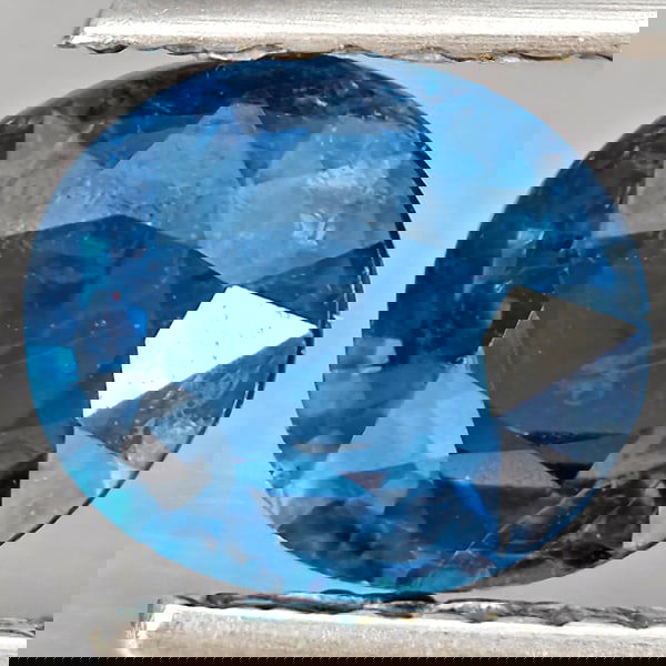 Natural Bluish Green Tourmaline 1.15 Ct. Oval Shape 6.6 x 5.9 Mm Gemstone from Nigeria: Product ID: 807251183 Product Name: Natural Gemstones Weight: 1.15 CT. Size: 6.6 x 5.9 x 3.8 MM. Shape: Oval Color: Bluish Green Clarity:SI1 Luster: Good Gems Origin: Nigeria Treatment: Unheated Cryst