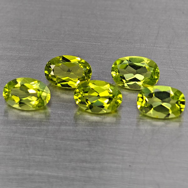 Natural Green Peridot 2.94 Ct. 5 Pcs Oval Shape 6.1 x 4.1 Mm Gemstones From Pakistan (1 of 3)