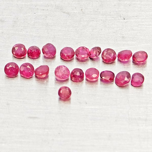 Natural Pinkish Red Ruby 0.59 Ct. 19 Pcs Round Shape Gemstones From Thailand (1 of 3)