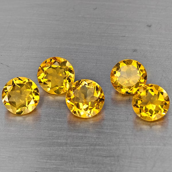 Natural Yellow Citrine 5.38 Ct. 5 Pcs Round Shape 7.4 Mm Gemstone from Brazil: Product ID: 801815481 Product Name: Natural Citrine Weight: 5.38 CT. Size: 7.4 x 7.4 x 3.5 MM. Shape: Round Shape Color: Yellow Clarity:VSI Luster: Good Gems Origin: Brazil Treatment: Unheated Crystal