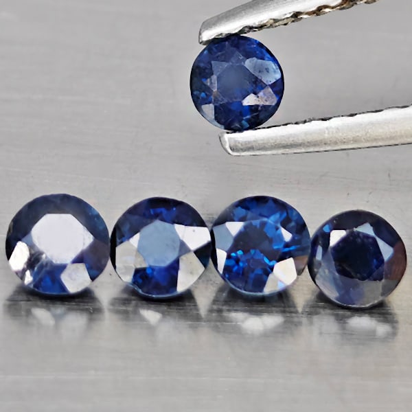 Natural Blue Sapphire 0.95 Ct. 5 Pcs Round Shape 3.2 Mm Gemstone From Madagascar: Product ID: 806012389 Product Name: Natural Blue Sapphire Weight: 0.95 CT. Size: 3.2 x 3.2 x 2.5 MM. Shape: Round Shape Color: Blue Clarity:SI1 Luster: Good Gems Origin: Madagascar Treatment: Heated C