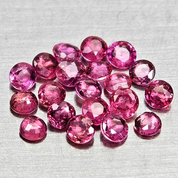 Natural Pinkish Red Ruby 1.25 Ct. 20 Pcs Round Shape 2.2 Mm Gemstones From Thailand (1 of 3)