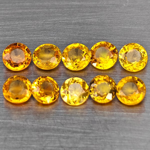 Natural Yellow Sapphire 1.83 Ct. 10 Pcs Round Shape 3.5 Mm Gemstone From Tanzania: Product ID: 806130455 Product Name: Natural Yellow Sapphire Weight: 1.83 CT. Size: 3.5 x 3.5 x 2 MM. Shape: Round Color: Yellow Clarity:SI1 Luster: Good Gems Origin: Tanzania Treatment: Heated Crystal