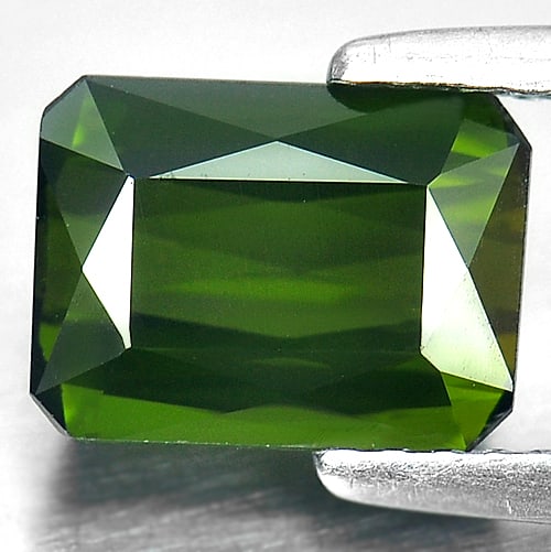 Natural Green Tourmaline 1.85 Ct. VVS Octagon Shape 8.4 x 6.3 Mm. Gemstone Unheated From Nigeria: Product ID: 807242180 Product Name: Natural Tourmaline Weight: 1.85 CT. Size: 8.4 x 6.3 x 4 MM. Shape: Octagon Color: Green Clarity:VVS Luster: Very Good Gems Origin: Nigeria Treatment: Unheated Cryst