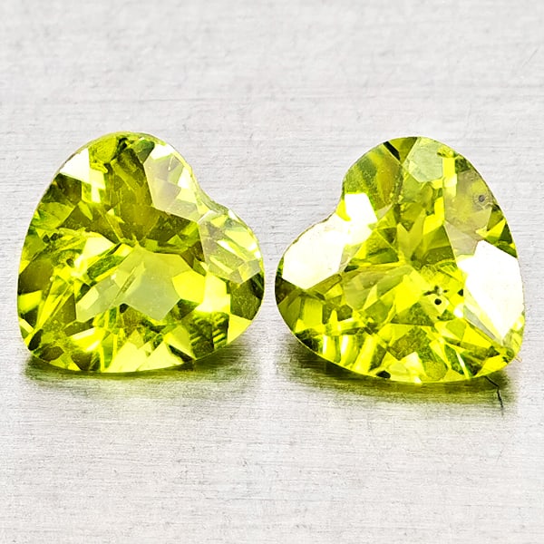 Natural Green Peridot 1.59 Ct. 2 Pcs Heart Shape 6 x 6 Mm. Gemstones From Pakistan: Product ID: 805317277 Product Name: Natural Peridot Weight: 1.59 CT. Size: 6 x 6 x 3.8 MM. Shape: Heart Shape Color: Green Clarity:VSI - SI1 Luster: Good Gems Origin: Pakistan Treatment: Unheated Crys