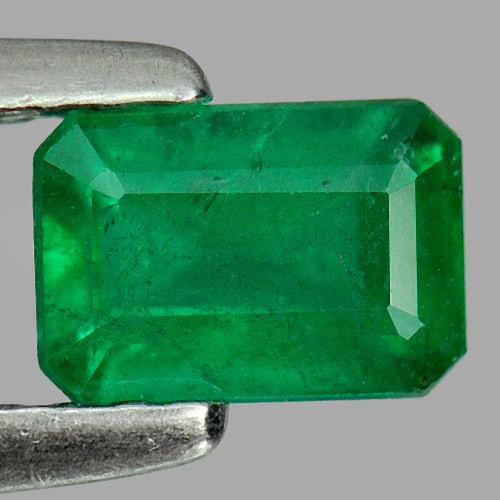 Certified Natural Green Emerald 0.68 Ct. Octagon Shape 5.91 x 4.11 Mm Gemstone From Columbia (1 of 4)