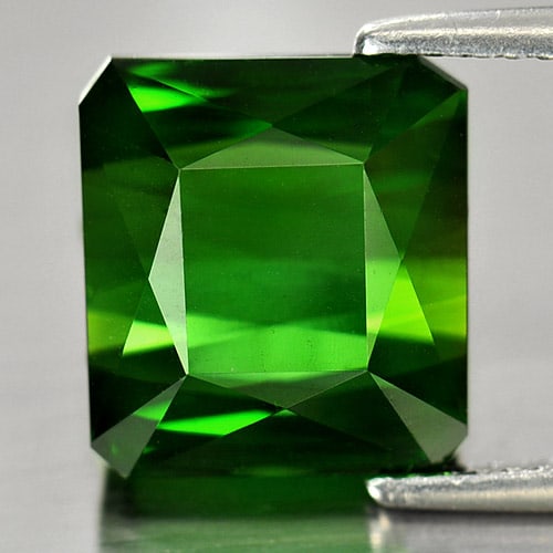 Natural Green Tourmaline 10.24 Ct. VVS Octagon Shape 11.5 x 10.5 Mm. Gemstone From Nigeria: Product ID: 807243331 Product Name: Natural Tourmaline Weight: 10.24 CT. Size: 11.5 x 10.5 x 8.7 MM. Shape: Octagon Color: Green Clarity:VVS Luster: Very Good Gems Origin: Nigeria Treatment: Unheated