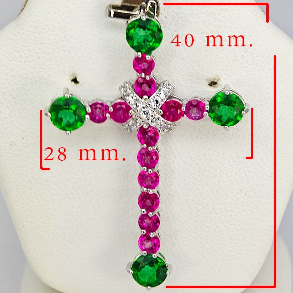Natural Pink and Green Topaz 925 Sterling Silver Pendant Jewelry 3.10 Grams: Product ID: 808500358 Product Type: 925 Sterling Silver Fine Jewelry Jewelry Weight: 3.10 Grams. Gemstones Color: Multi-Color Metal: Solid Silver 92.5%. Gemstone Detail: Topaz At Your Service: At Trea