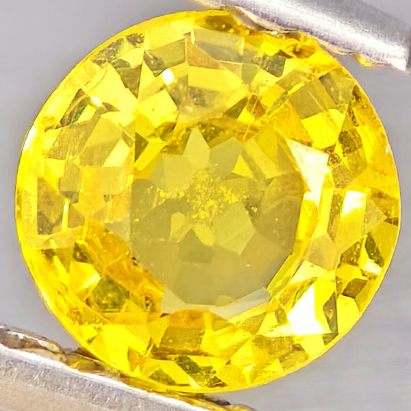 Natural Yellow Sapphire 0.49 Ct. Round Shape 4.8 Mm Gemstones From Thailand (1 of 3)