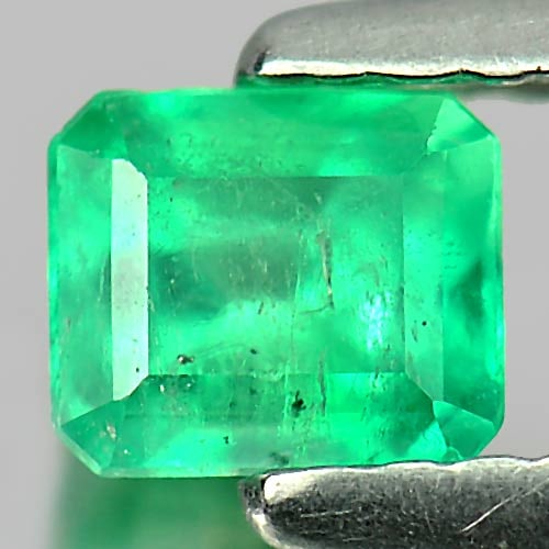 Natural Green Emerald 0.46 Ct. Octagon Shape 4.6 x 4 Mm. Gemstone From Columbia (1 of 3)