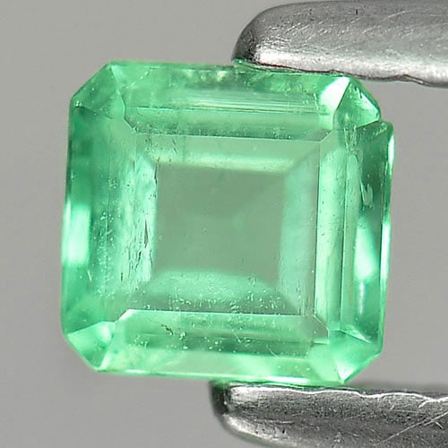 Natural Green Emerald 0.29 Ct. Octagon Shape 4.3 x 4.2 Mm. Gemstone From Columbia (1 of 3)