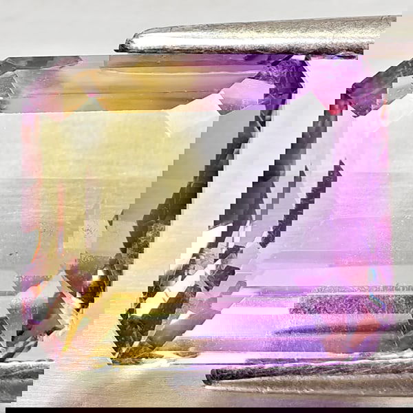 Natural Bi Color Ametrine 4.40 Ct. Octagon Shape 10.5 x 8.8 Mm Gemstone From Bolivia (1 of 3)