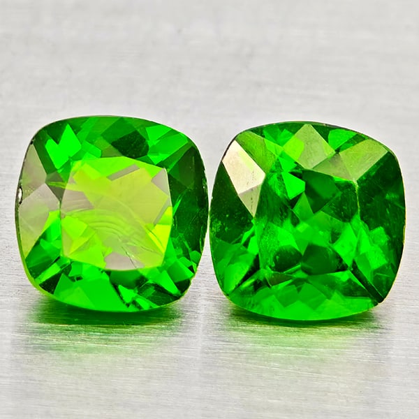 Natural Green Chrome Diopside 1.22 Ct. 2 Pcs Cushion Shape 5 Mm Gemstones From Russia: Product ID: 801608278 Product Name: Natural Chrome Diopside Weight: 1.22 CT. Size: 5 x 5 x 3.4 MM. Shape: Cushion Shape Color: Green Clarity:SI1 Luster: Good Gems Origin: Russia Treatment: Unheated Cr