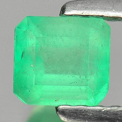 Natural Green Emerald 0.54 Ct. Octagon Shape 4.8 x 4.4 Mm. Gemstone From Columbia (1 of 3)
