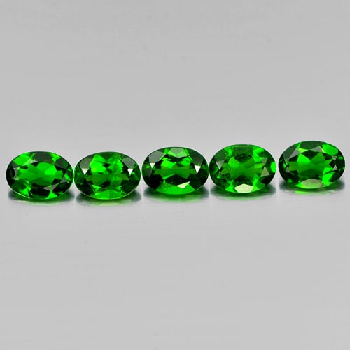 Natural Green Chrome Diopside 3.97 Ct. 5 Pcs. Oval Shape 7.2 x 5.1 Mm. Unheated Gemstone: Product ID: 801604699 Product Name: Natural Chrome Diopside Weight: 3.97 CT. Size: 7.2 x 5.1 x 2.9 MM. Shape: Oval Color: Green Clarity:VSI Luster: Good Gems Origin: Russia Treatment: Unheated Crystal
