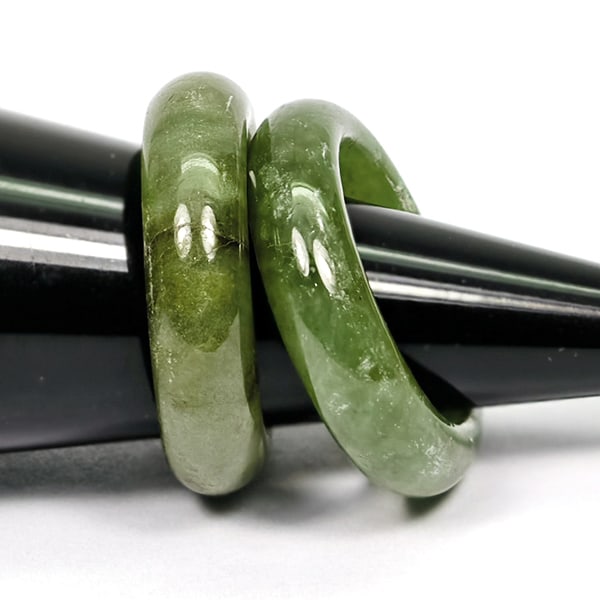 Natural Green Jade Rings 22.80 Ct. 2 Pcs Round Cabochon Size 4.5: Product ID: 819814704 Product Name: Natural Gemstones Weight: 22.80 CT. Size: 21 x 15 MM. Shape: Round Cabochon Color: Multi-Color Clarity:Opaque Luster: Good Gems Origin: Burma Treatment: Unheated Cr