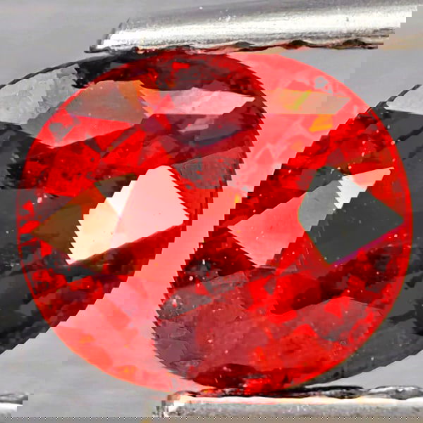 Natural Orangish Red Spessartine Garnet 0.99 Ct. Oval Shape 6.2 x 5.8 Mm Gemstones From Namibia (1 of 3)