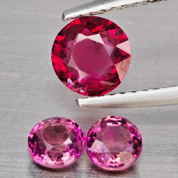Natural Pink Tourmaline 1.53 Ct. 3 Pcs Mixed Shape Gemstones From Nigeria: Product ID: 807251507 Product Name: Natural Tourmaline Weight: 1.53 CT. Size: 6.2 x 6.2 x 3.6 to 4.5 x 4.5 x 2.6 MM. Shape: Mixed Shape Color: Pink Clarity:SI1 Luster: Good Gems Origin: Nigeria Treatm