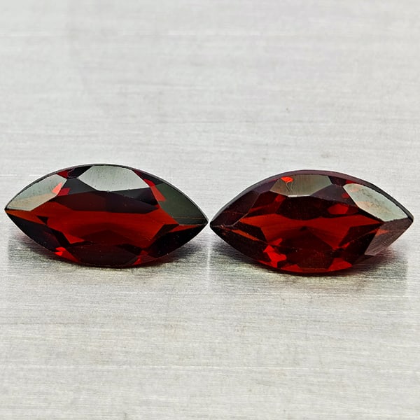 Natural Orangish Red Garnet 2.58 Ct. 2 Pcs. VVS Marquise Shape 5 x 10 Mm Gemstones From Tanzania (1 of 3)