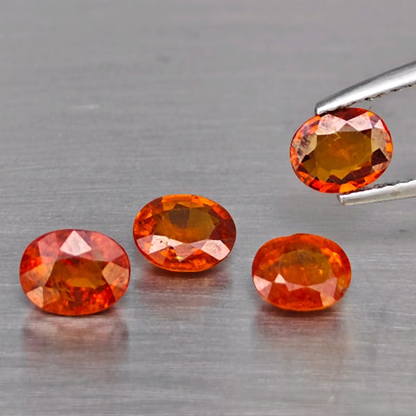 Natural Orangish Red Spessartine Garnet 4.04 Ct. 4 Pcs Oval Shape Gemstones From Namibia: Product ID: 802937915 Product Name: Natural Garnet Weight: 4.04 CT. Size: 6.8 x 5.4 x 4 to 6.1 x 5.2 x 3.1 MM. Shape: Oval Shape Color: Orangish Red Clarity:SI1 Luster: Good Gems Origin: Namibia Treat