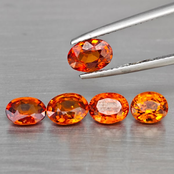 Natural Orangish Red Spessartine Garnet 4.97 Ct. 5 Pcs Oval Shape Gemstones From Namibia: Product ID: 802937917 Product Name: Natural Garnet Weight: 4.97 CT. Size: 7.2 x 5.1 x 4 to 5.9 x 5 x 4 MM. Shape: Oval Shape Color: Orangish Red Clarity:SI1 Luster: Good Gems Origin: Namibia Treatment