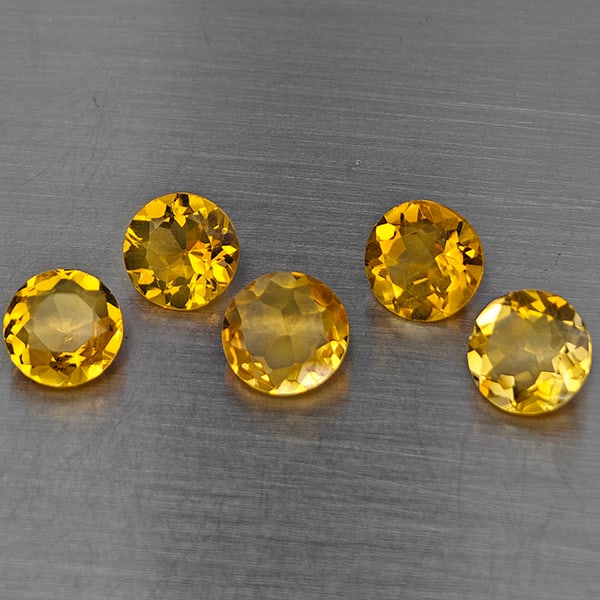 Natural Yellow Citrine 5.40 Ct. 5 Pcs Round Shape 7.3 Mm Gemstone from Brazil: Product ID: 801815459 Product Name: Natural Citrine Weight: 5.40 CT. Size: 7.3 x 7.3 x 4.2 MM. Shape: Round Color: Yellow Clarity:VSI Luster: Good Gems Origin: Brazil Treatment: Unheated Crystal Struc