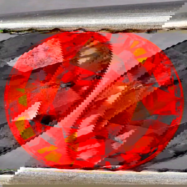 Natural Orangish Red Spessartine Garnet 0.96 Ct. Oval Shape 6.2 x 5 Mm Gemstones From Namibia (1 of 3)