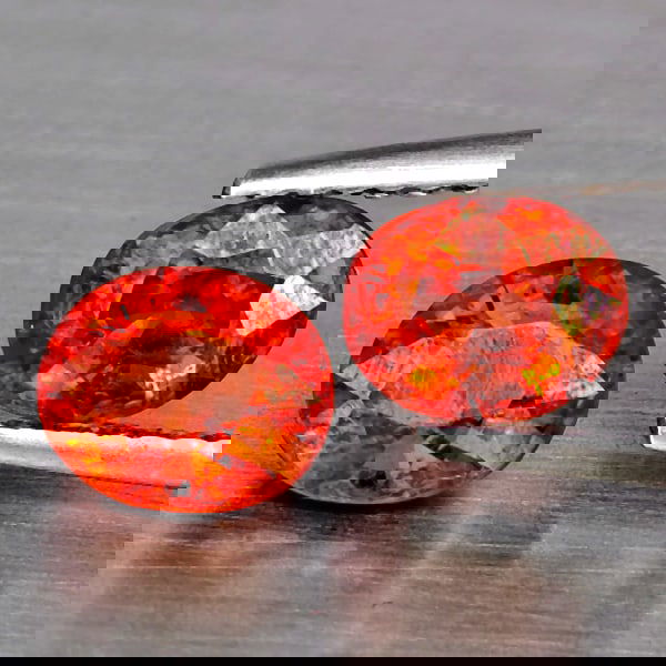 Natural Orangish Red Spessartine Garnet 2.57 Ct. 2Pcs Oval Shape 6.6 x 5.6 Mm Gemstones From Namibia: Product ID: 802937912 Product Name: Natural Garnet Weight: 2.57 CT. Size: 6.6 x 5.6 x 4.2 MM. Shape: Oval Shape Color: Orangish Red Clarity:SI1 Luster: Good Gems Origin: Namibia Treatment: Unheated Cr