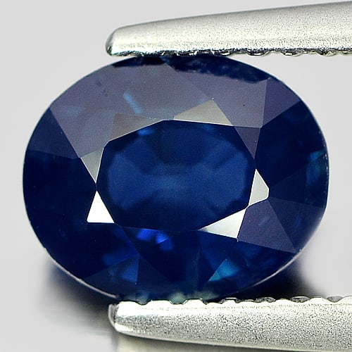 Natural Blue Sapphire 1.45 Ct. VVS Oval Shape 7.52 x 6.13 Mm. Gemstone From Madagascar (1 of 4)