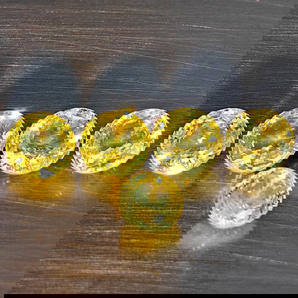 Natural Greenish Yellow Titanium Sphene Rainbow Spark 2.03 Ct. 5 Pcs Round Shape 4.5 Mm Gemstones (1 of 3)