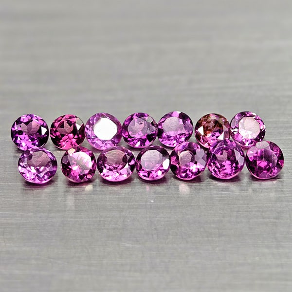 Natural Purplish Pink Rhodolite Garnet 1.69 Ct. 14 Pcs Round Shape 2.8 Mm Gemstones From Madagascar: Product ID: 802936566 Product Name: Natural Rhodolite Weight: 1.69 CT. Size: 2.8 x 2.8 x 1.6 MM. Shape: Round Shape Color: Purplish Pink Clarity:VSI - SI1 Luster: Good Gems Origin: Madagascar Treatmen