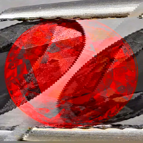 Natural Orangish Red Spessartine Garnet 1.08 Ct. Oval Shape 6.4 x 5.3 Mm Gemstones From Namibia: Product ID: 802937249 Product Name: Natural Garnet Weight: 1.08 CT. Size: 6.4 x 5.3 x 3.5 MM. Shape: Oval Shape Color: Orangish Red Clarity:VSI Luster: Good Gems Origin: Namibia Treatment: Unheated Cr