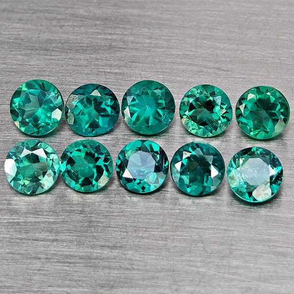 Natural Bluish Green Topaz 3.28 Ct. 10 Pcs Round Shape 4.2 Mm Gemstone from Brazil: Product ID: 807168859 Product Name: Natural Topaz Weight: 3.28 CT. Size: 4.2 x 4.2 x 3.1 MM. Shape: Round Color: Bluish Green Clarity:SI1 Luster: Good Gems Origin: Brazil Treatment: Treated Crystal St