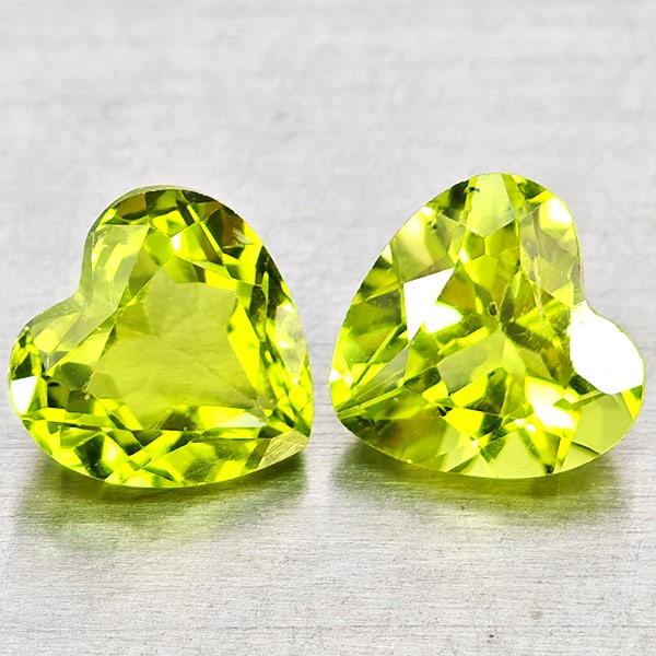 Natural Green Peridot 1.80 Ct. 2 Pcs Heart Shape 6 x 6 Mm. Gemstones From Pakistan (1 of 3)