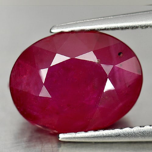 Natural Purplish Pink Ruby 4.57 Ct. Oval Shape 11.2 x 8.5 Mm. Gemstone From Mardagascar (1 of 3)