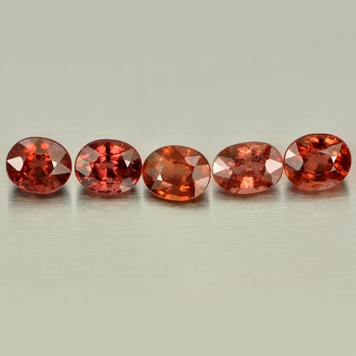 Natural Purple Pink Rhodolite Garnet 3.45 Ct. 5 Pcs. Oval Shape Gemstones From Madagascar: Product ID: 802919024 Product Name: Natural Rhodolite Weight: 3.45 CT. Size: 5.4 x 4.5 x 3.7TO5.9 x 4.9 x 4 MM. Shape: Oval Color: Purple Pink Clarity:VSI Luster: Good Gems Origin: Madagascar Treatmen