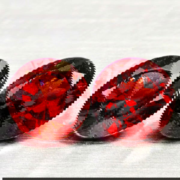 Natural Orangish Red Garnet 1.24 Ct. 2 Pcs Round Shape 5 Mm. Unheated Gemstones (1 of 3)