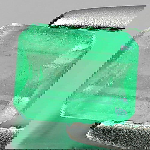 Natural Green Emerald 0.39 Ct. Octagon Shape 4.8 x 3.8 Mm. Gemstone from Columbia (1 of 3)