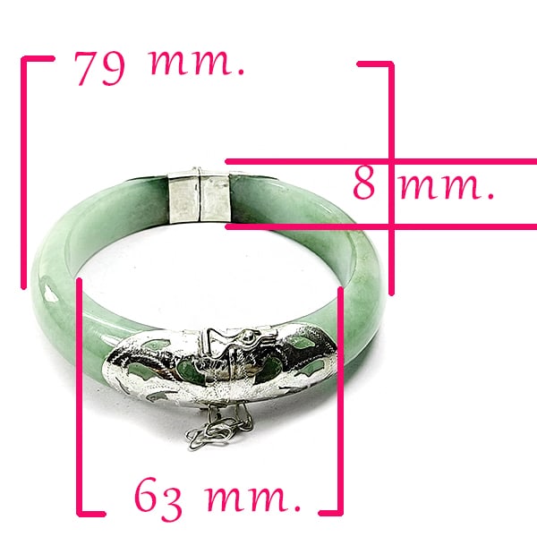 Natural Green Jade 362.55 Ct. Bangle with Real Silver Gemstone From Thailand: Product ID: 818102582 Product Name: Natural Gemstones Weight: 362.55 CT. Size: 79 x 63 x 8 MM. Shape: Round Cabochon Color: Green White Clarity:Opaque Luster: Good Gems Origin: Thailand Treatment: Unh