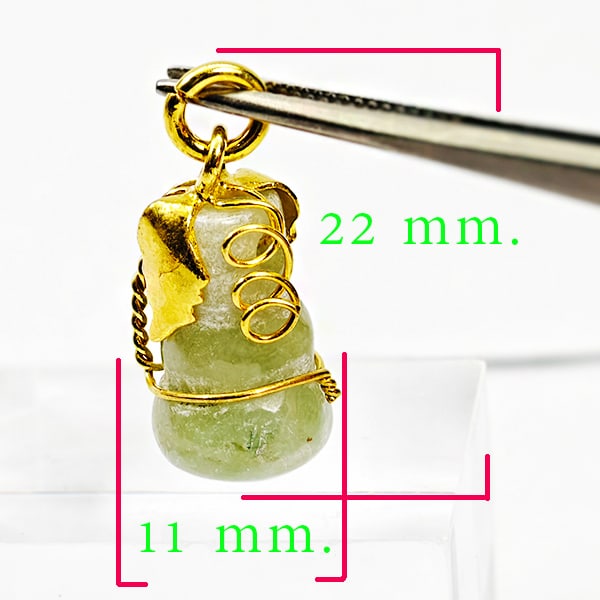 Natural Multi Color Green Jade 20.65 Ct. Calabash Pendant Size 22 x 11 Mm. Gemstone from Thailand: Product ID: 819814468 Product Name: Natural Jade Weight: 20.65 CT. Size: 21 x11 MM. Shape: Calabash Color: Multi Color Clarity:Opaque Luster: Good Gems Origin: Thailand Treatment: Unheated Crystal Str