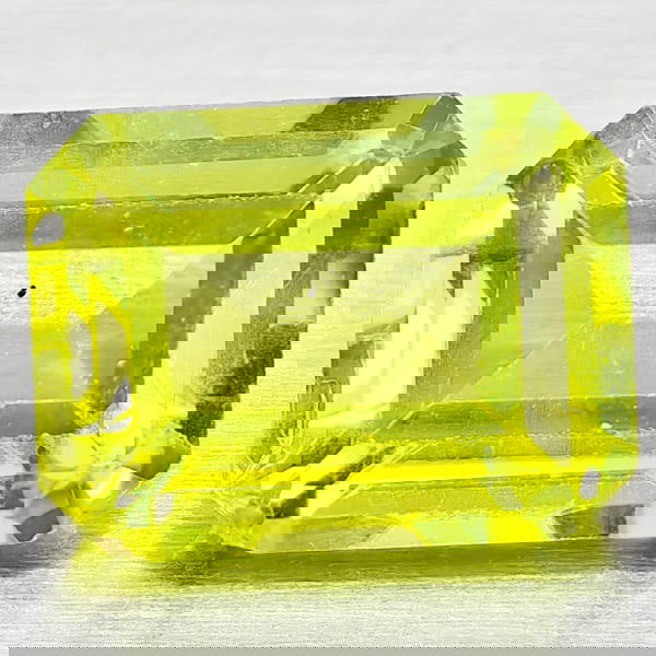 Natural Green Peridot 1.64 Ct. Octagon Shape 7.8 x 5.9 Mm. Gemstone From Pakistan (1 of 3)